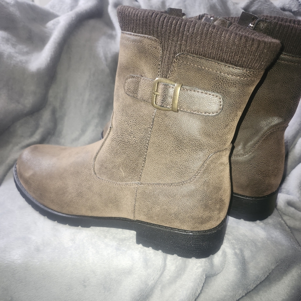 Easy Street Ankle Boots